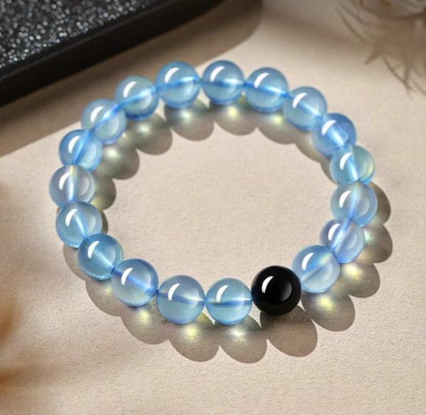 Heart of the Ocean Blue Crystal Bracelet - Image 6